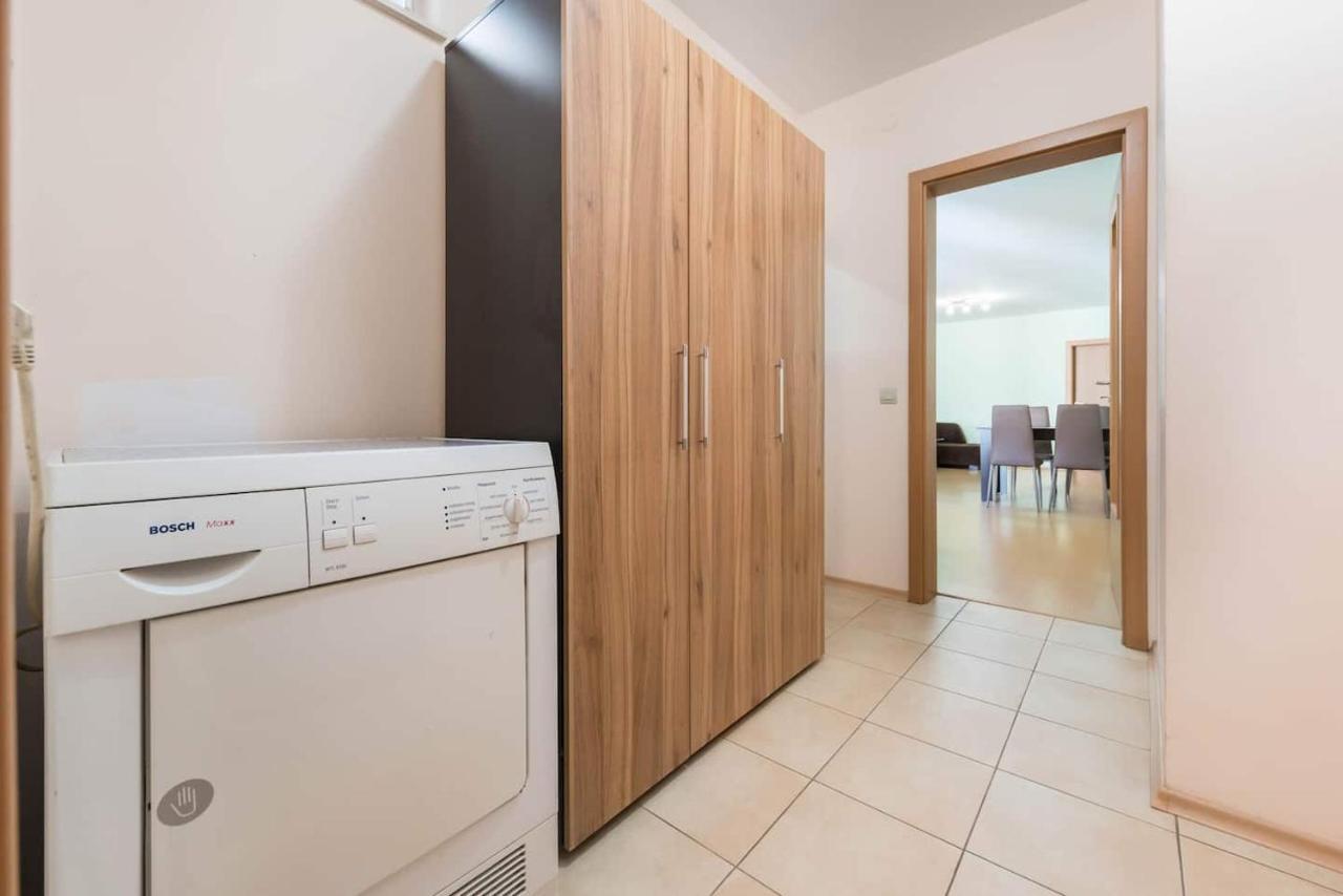 Apartmán Minimalistic 1Br Flat With A Parking Spot Varna Exteriér fotografie